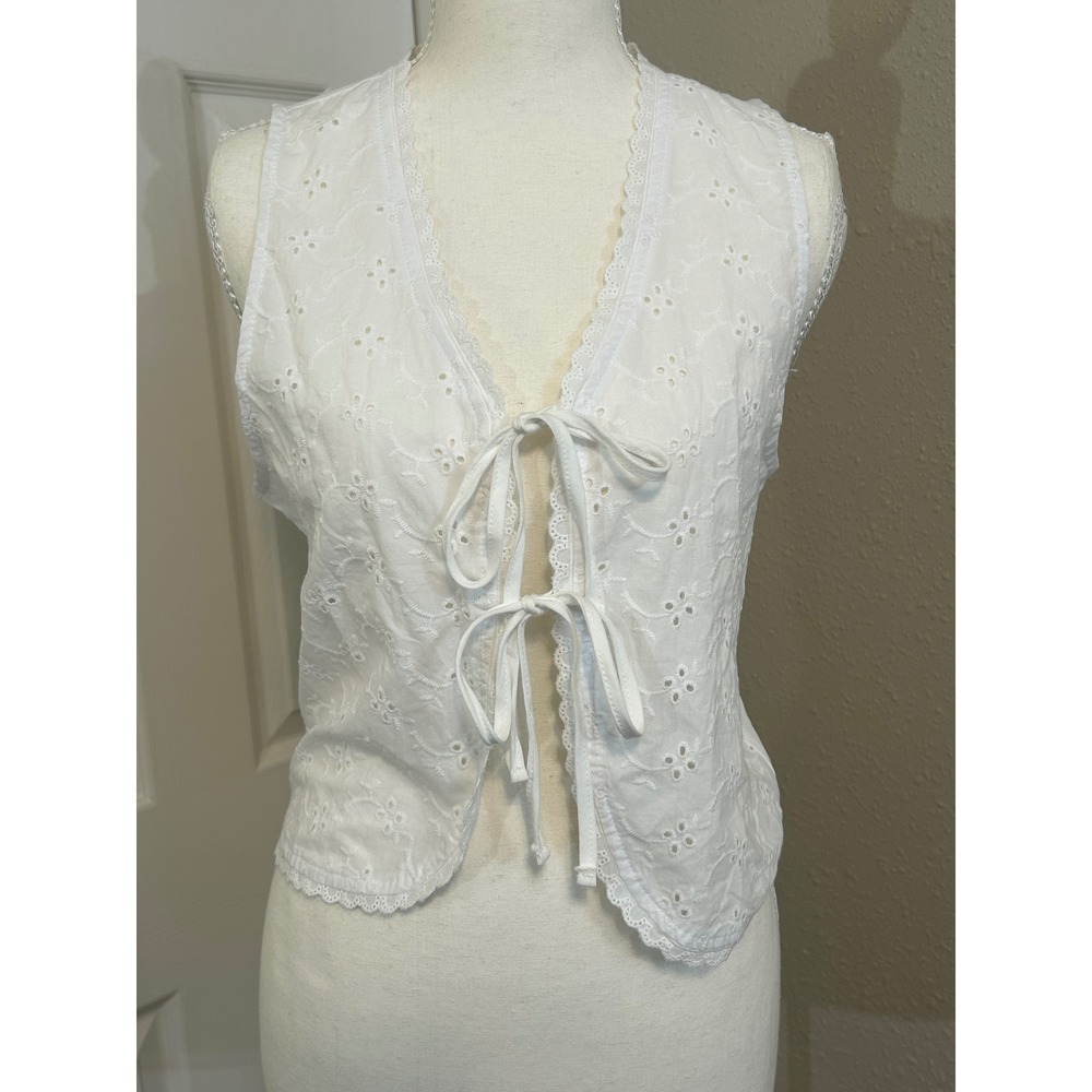 Coastal Cowgirl Milkmaid Cottagecore Boho White Eyelet Front Vest Lace Trim M